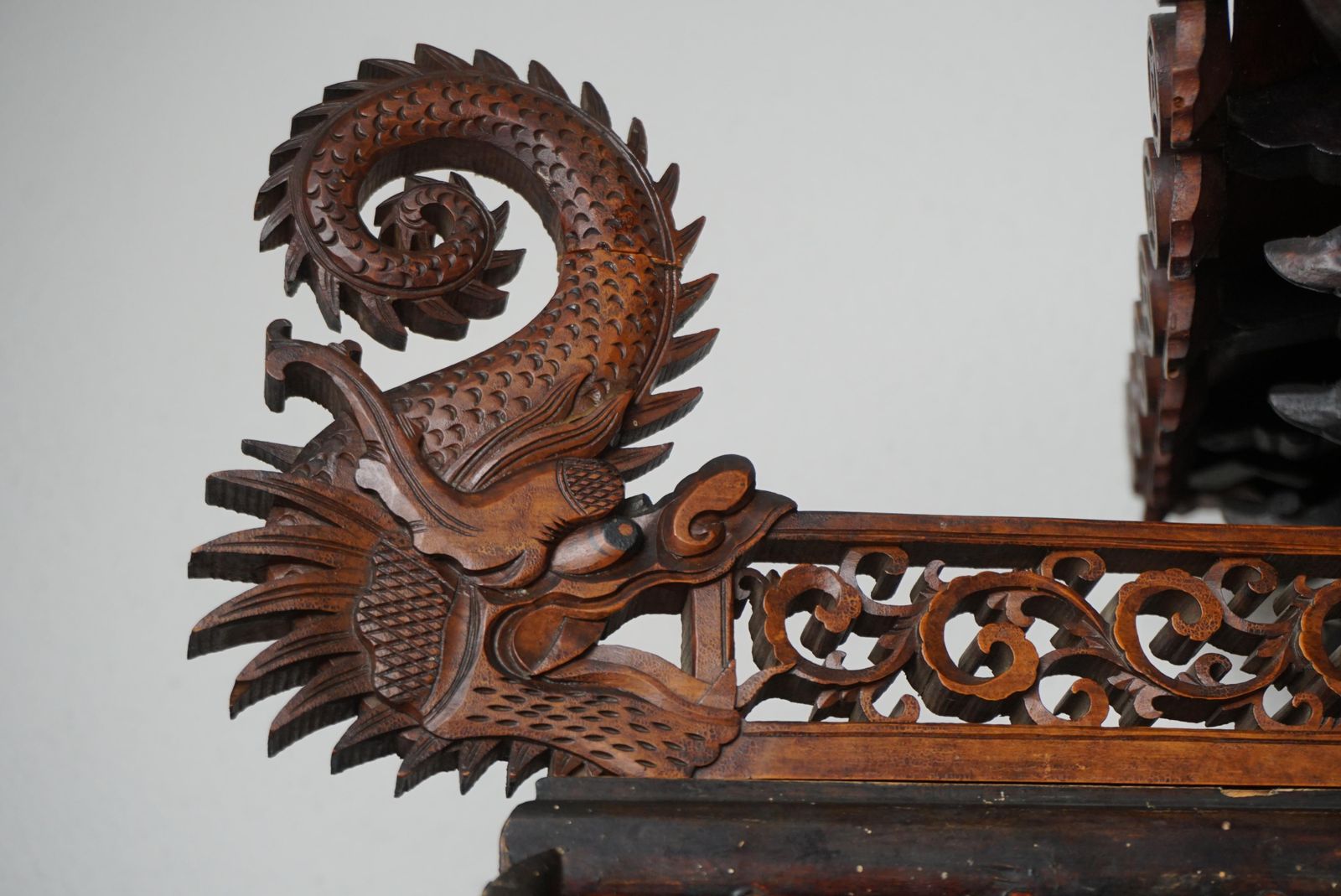 photo vinterior Rare And Beautiful Architectural Pagode Display Cabinet, China
