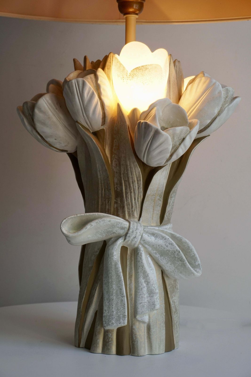 Ceramic Tulip Flower Table Lamp photo 1019.0