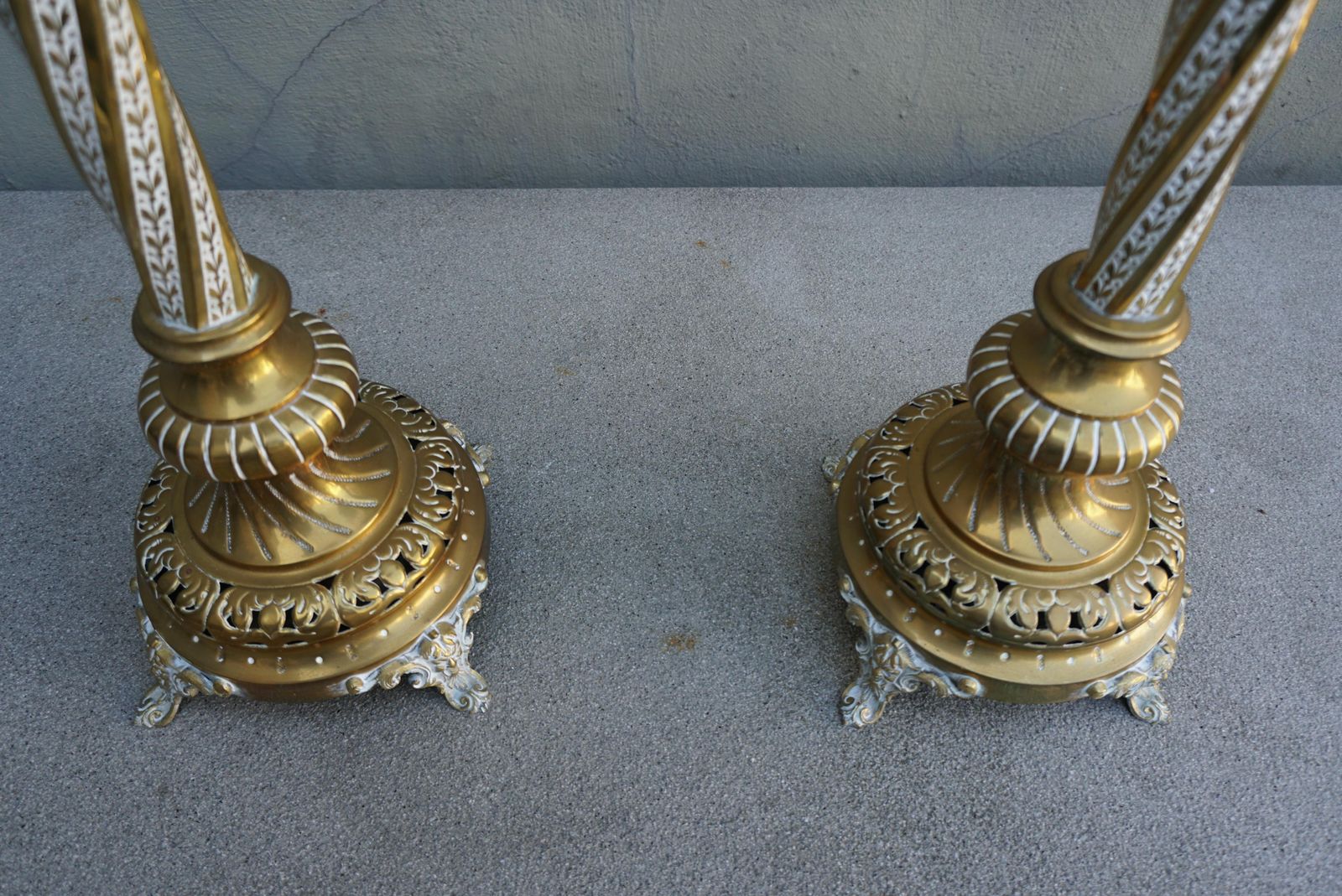 Pair Of Antique Victorian Reeded Column Brass Oil Lamps photo 1359.0