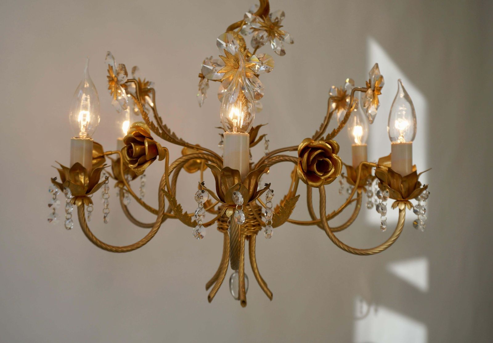 Hollywood Regency Chandelier With Gilded Roses And Crystal Flowers photo vintage