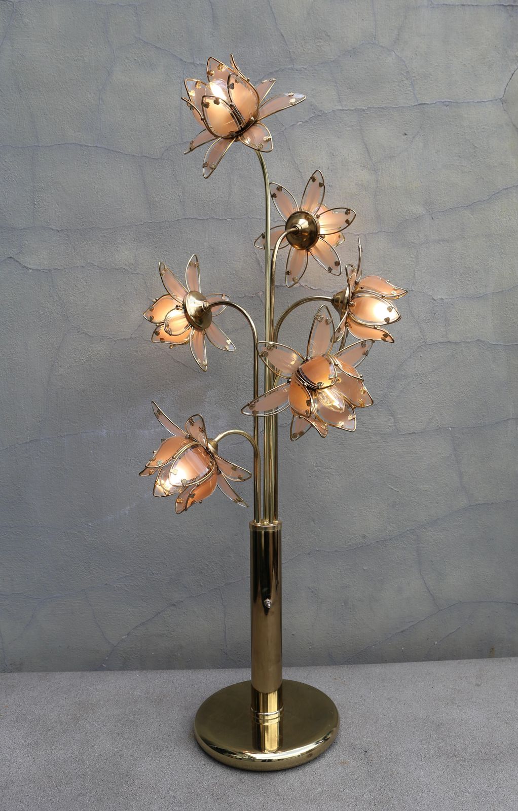 Hollywood Regency Glass And Brass 6 Arm Tulip Lotus Lamp 1970s photo vinterior