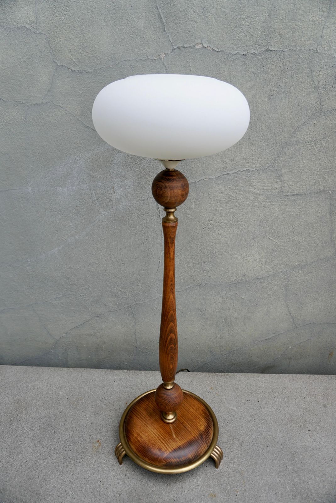3632.0 Adjustable Floor Lamp And Table Lamp Set In Wood And Brass With Glass Shades photo