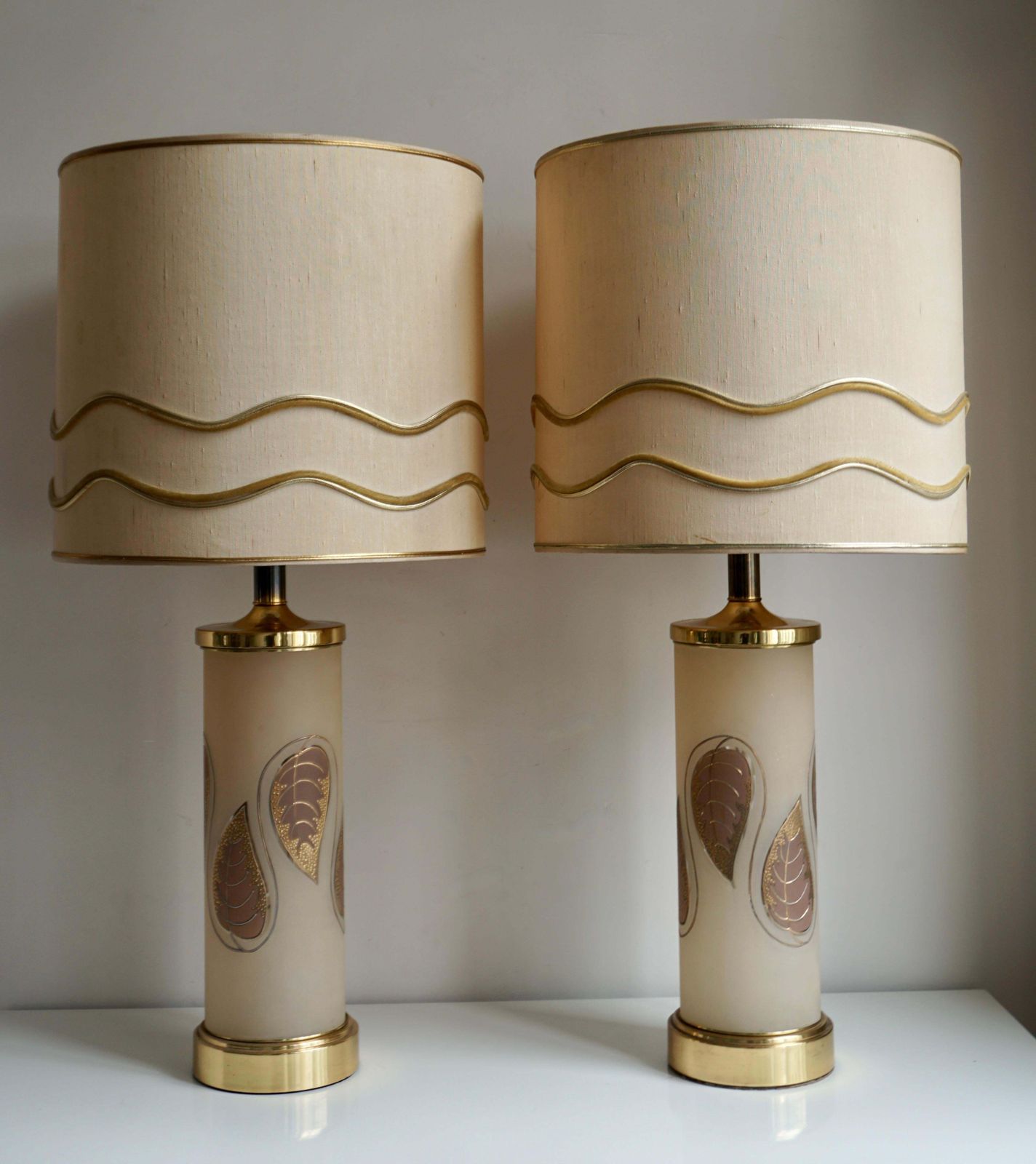 Pair Of 1970s Hollywood Regency Art Glass And Gilt Murano Glass Lamps photo vintage