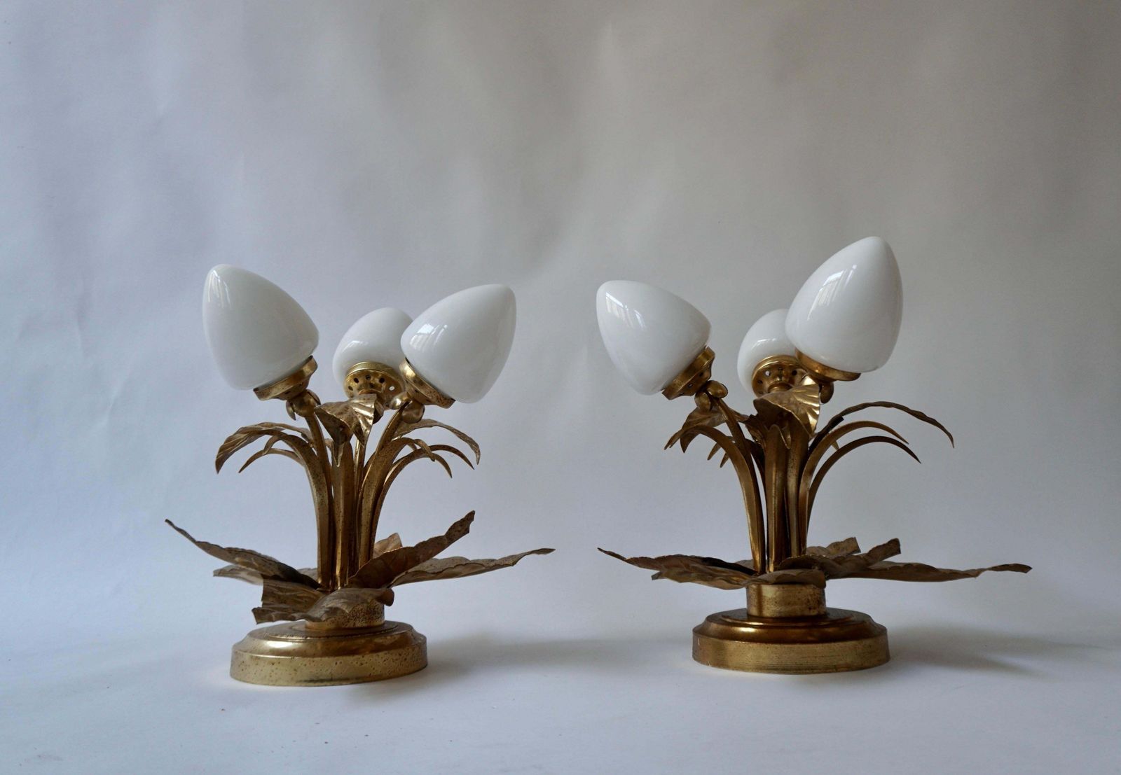1563.0 One Of Two Brutalist Sunburst Flower Light Fixtures In Gilt Metal photo