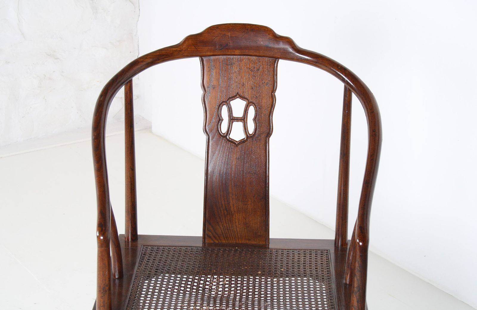An Antique Chinese Horseshoe Hongmu Late Qing Chair photo 1150.0