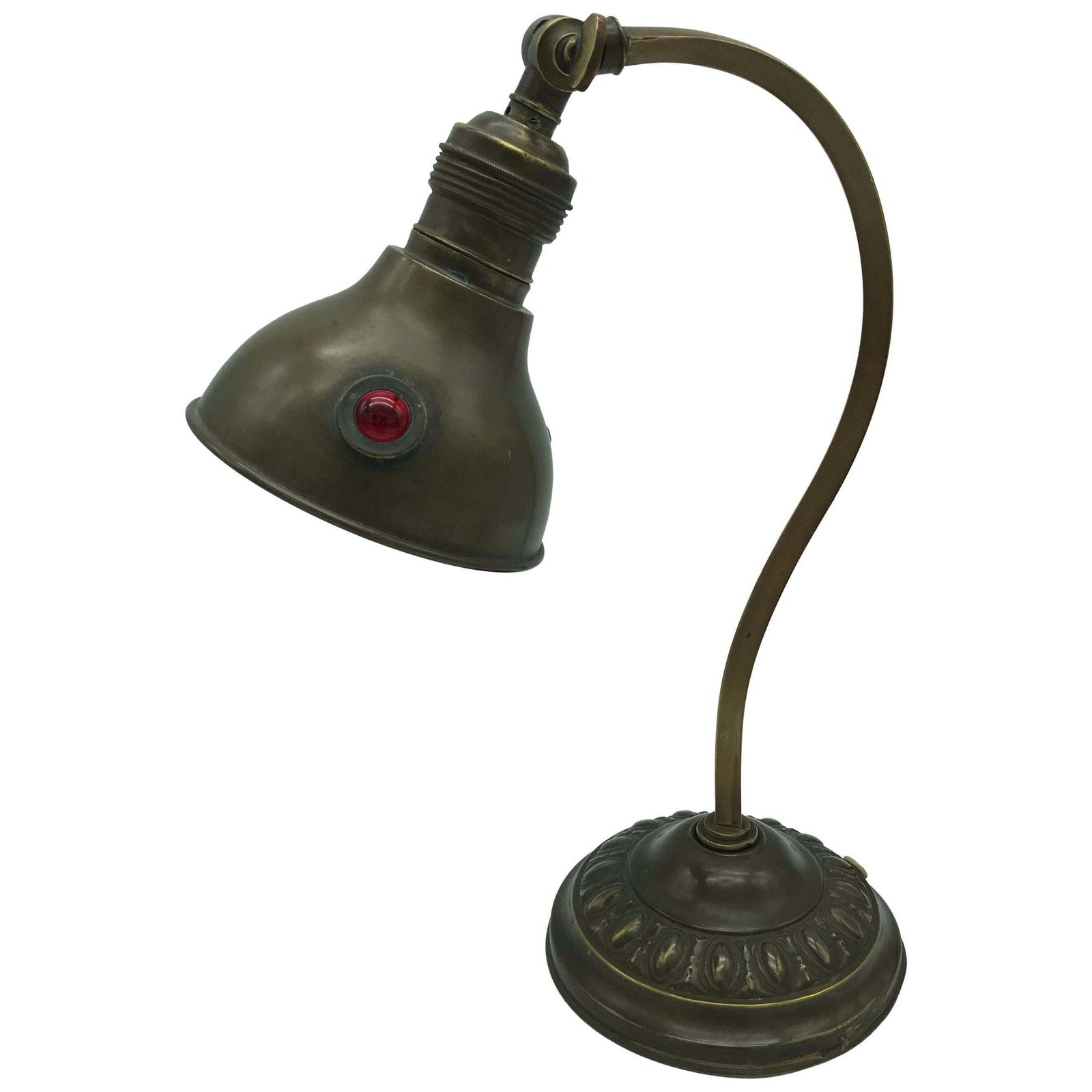 Italian Art Deco Table Lamp From The 1930s In Copper With In Laid Glass Beads