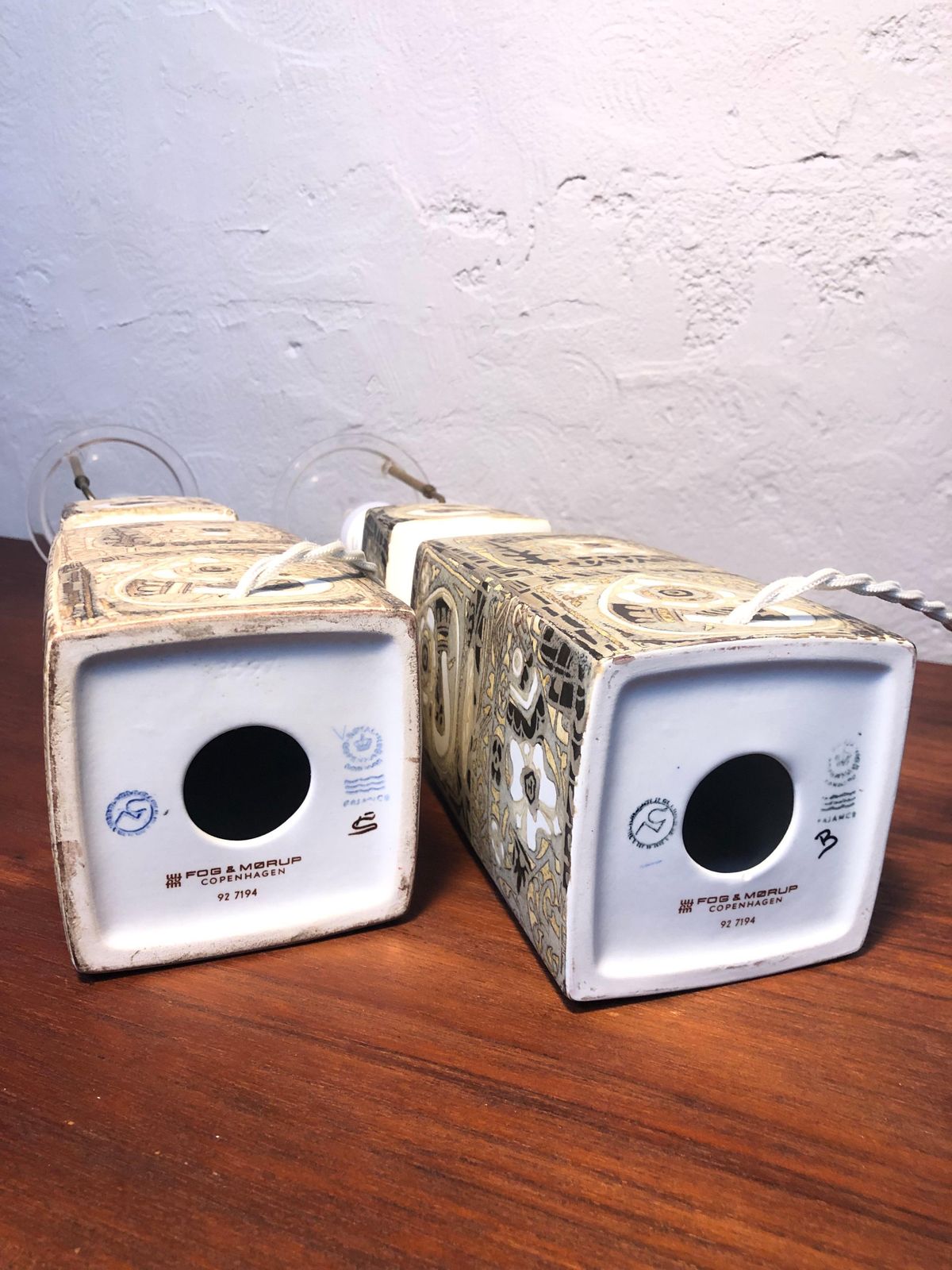photo vinterior Pair Of Mid Century Ceramic Table Lamp By Nils Thorssen For Fog And Mørup