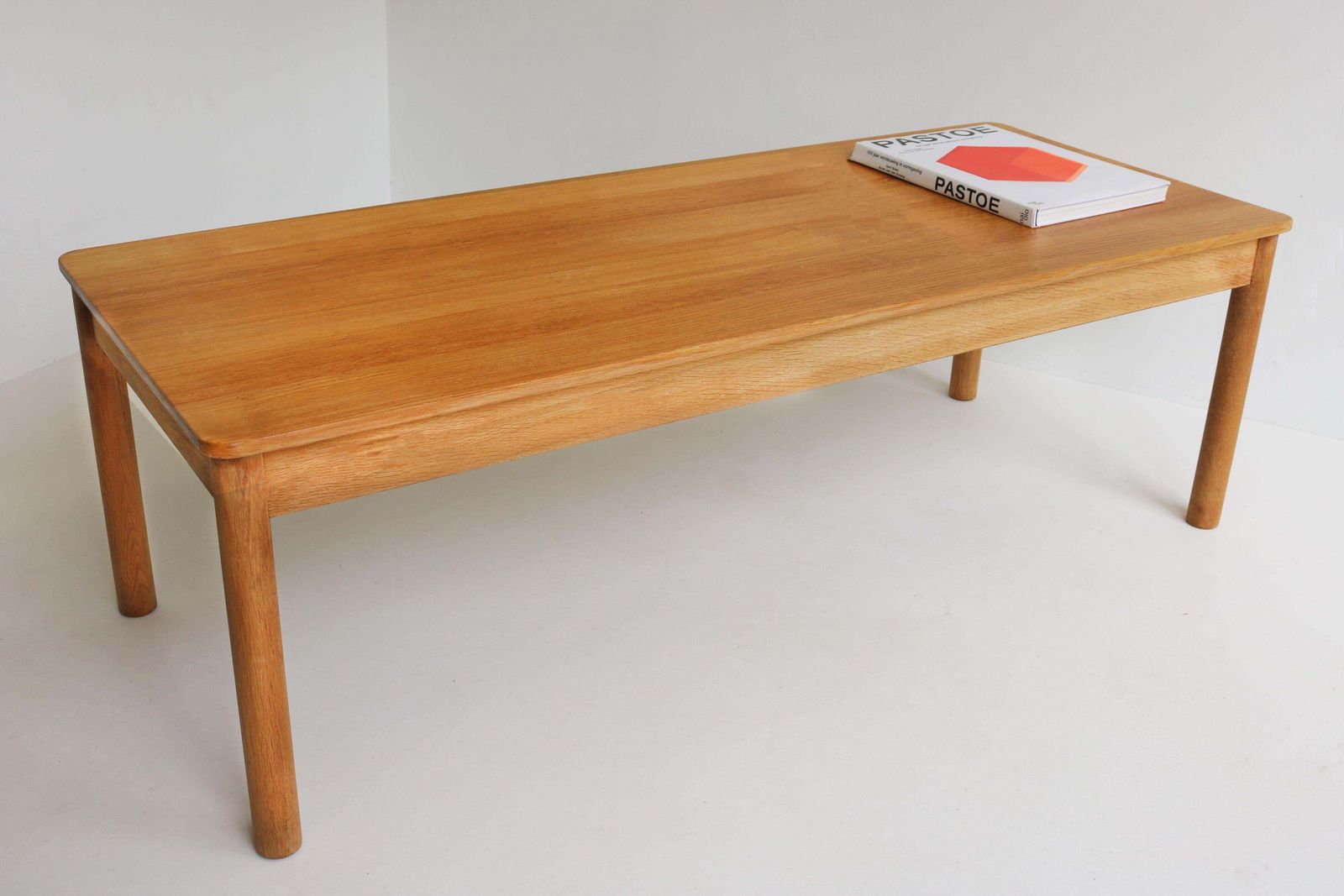 photo vinterior Grote Salontafel Van Massief Eiken, Model 5353, Door Børge Mogensen Voor Fredericia, 1950