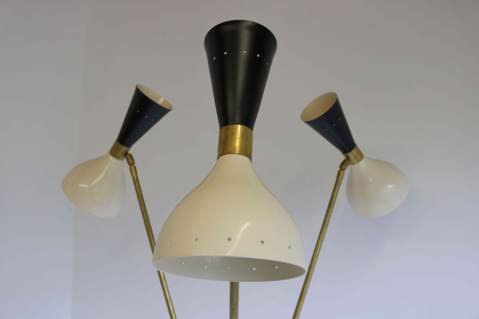 Mid Century Italian Minimalist Design Floor Lamp Brass 1950 Black White Tripod photo buy