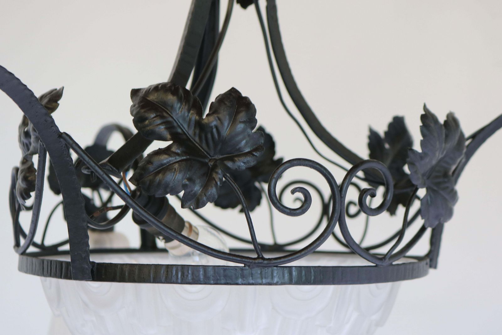 photo furniture French Antique Wrought Iron Art Deco Chandelier 1930 Frosted Glass Geometric