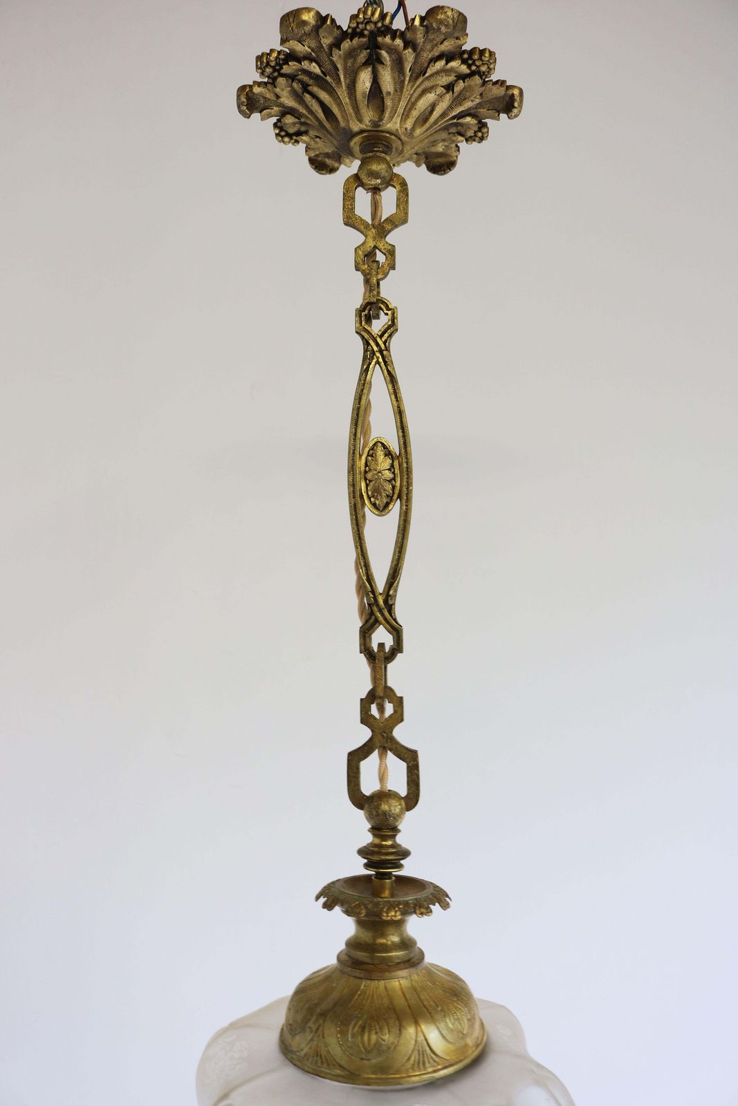 Verlichting Grote Antieke Franse Art Nouveau Hanglamp, 1910 – Bloemglas Kroonluchter photo