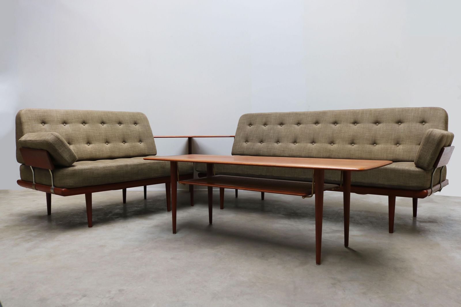 Deens Design Minerva Bankstel Door Peter Hvidt & Orla Mølgaard Nielsen, Teakhout, 1950 photo for sale