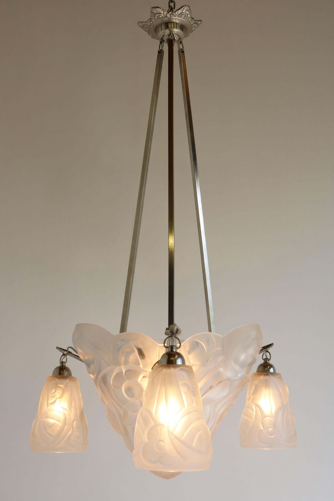 Lighting Geometric Art Deco Chandelier By David Guéron Degue & A. Petitot 1930 Antique photo