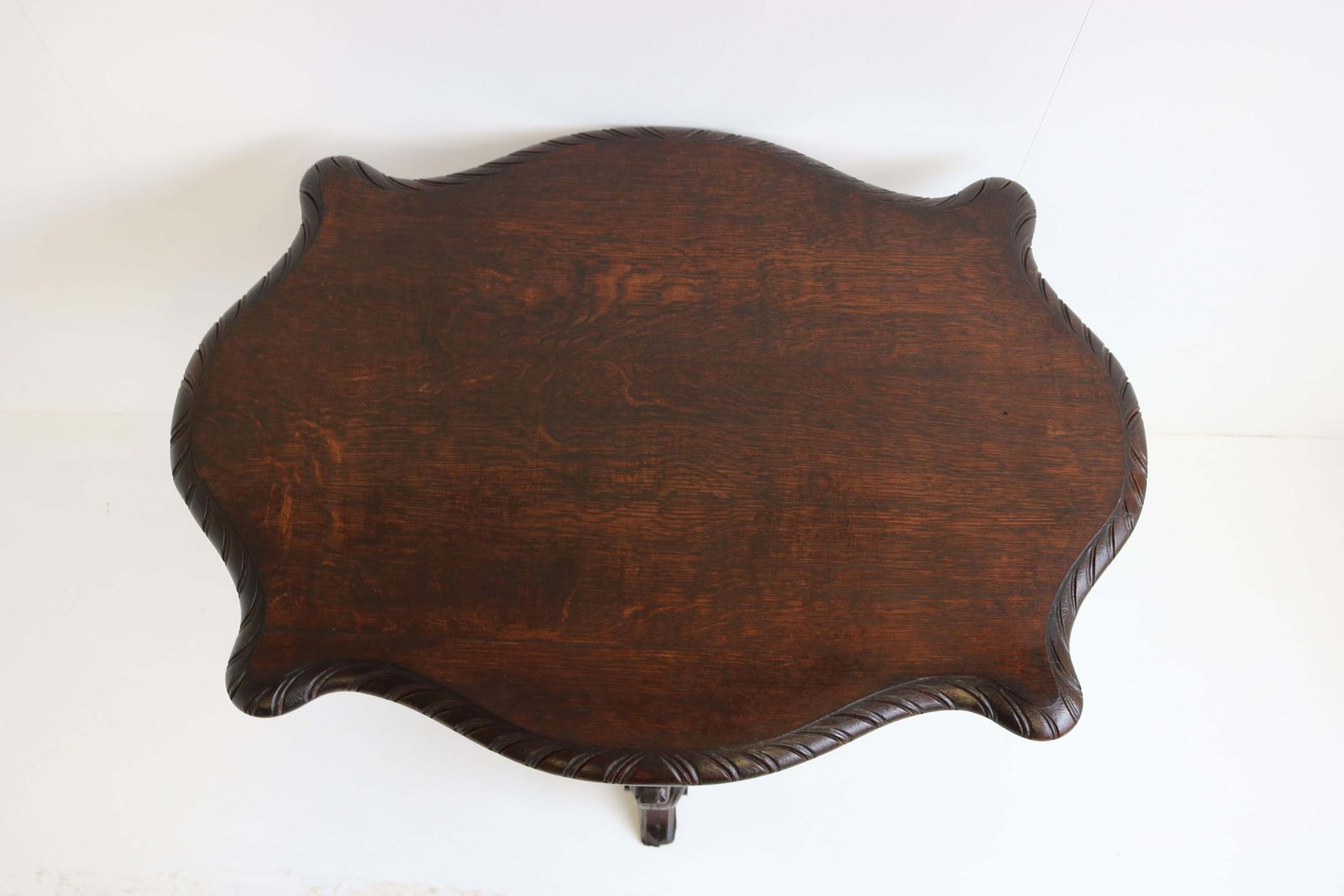 photo vinterior 19th Century Renaissance Revival Side Table / Coffee Table Antique Oak Lions