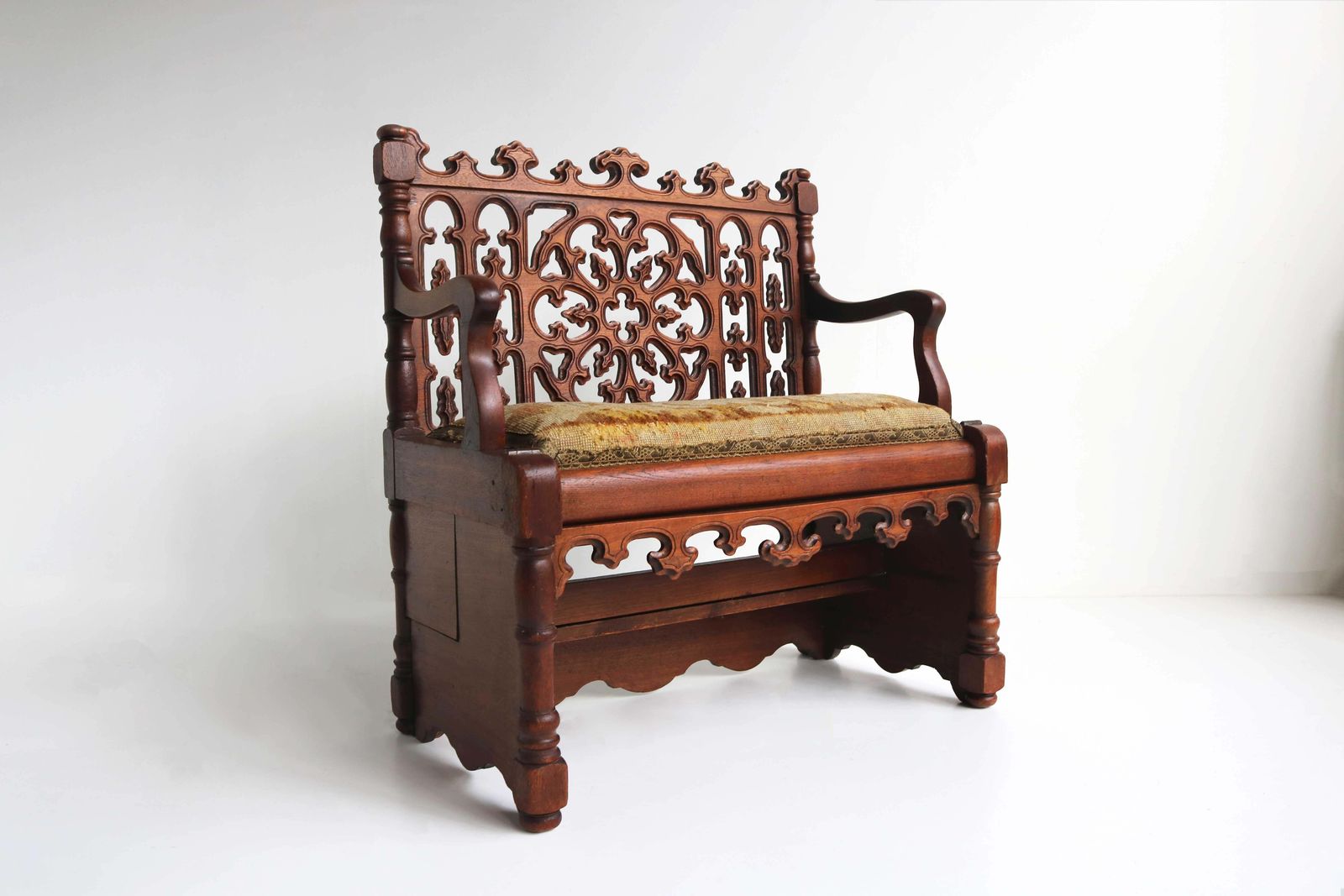 Petite Antique French Gothic Revival Wood Hall Bench Child Settle Library Steps photo 7073.0