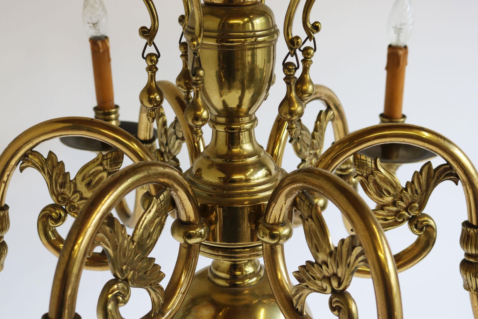 photo furniture Antique Flemish Chandelier Georgian Style 19th Century Solid Brass Classic Lamp
