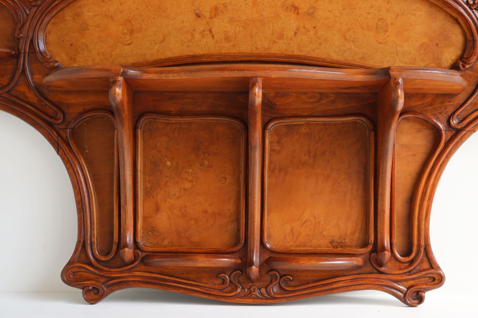 Zeldzame Art Nouveau Wandplank Van Eugene Gaillard, Frankrijk Ca. 1900, Jugendstil, Walnoot photo 8096.0