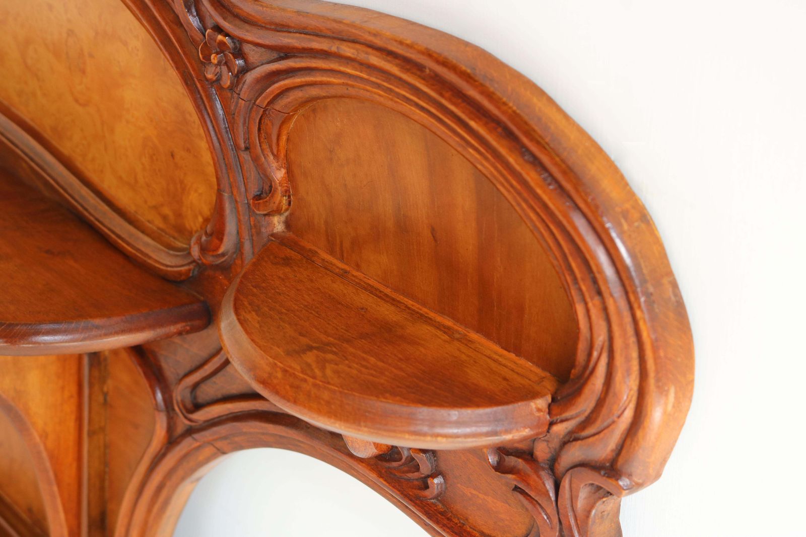 photo vinterior Rare Art Nouveau Wall Shelf By Eugene Gaillard France 1900 Jugendstil Walnut