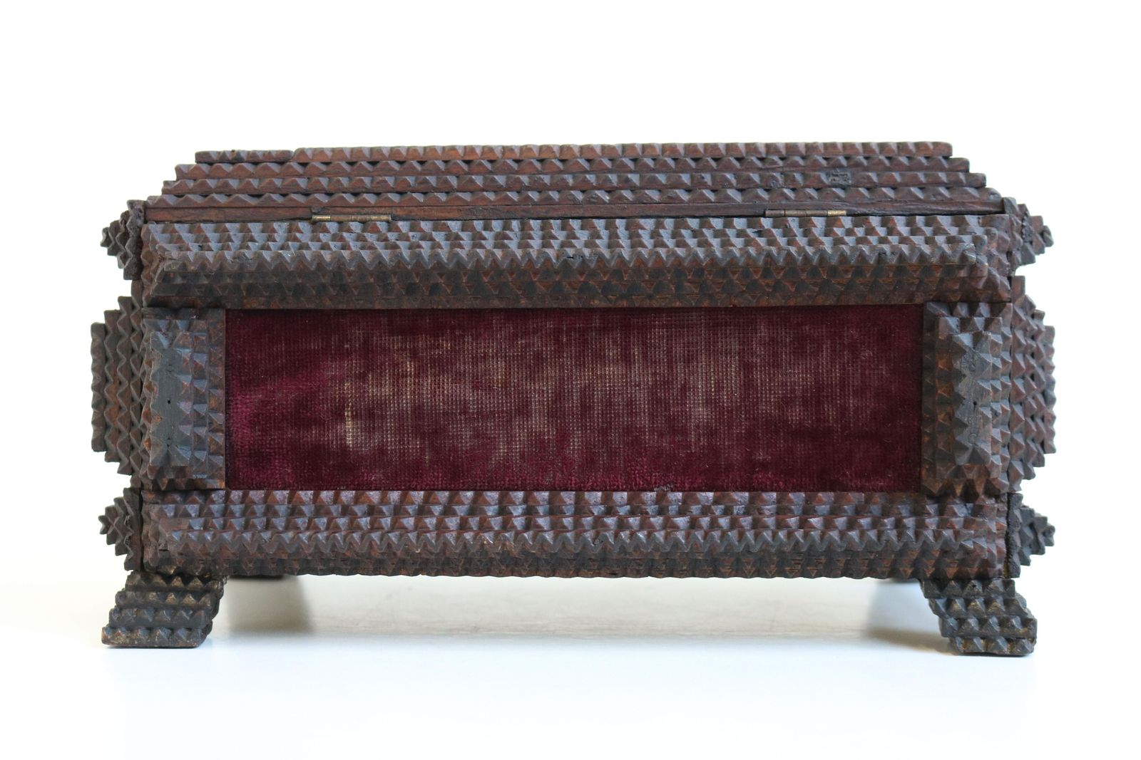 Antique Tramp Art Box / Jewelry Box Carved Brass 1893 Chip Carved War Decoration photo vinterior