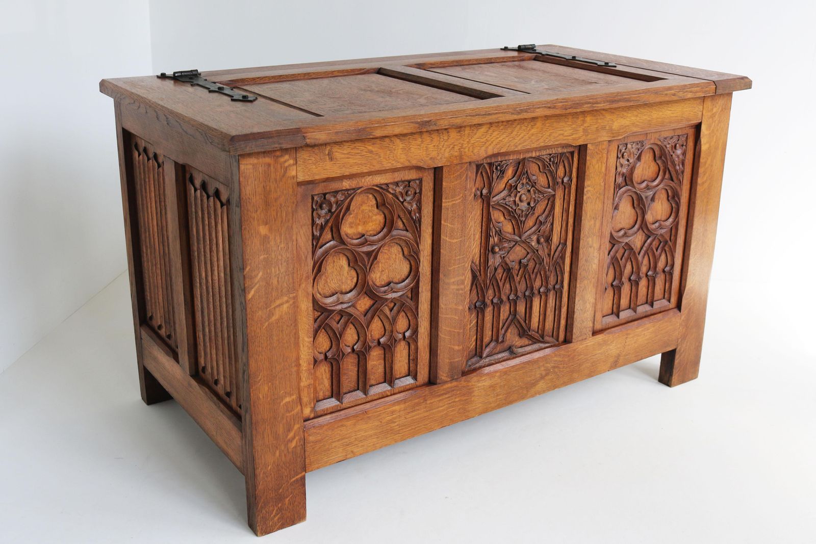 photo vinterior Antique French 19th Century Gothic Revival Blanket Chest Carved Oak Forged Iron