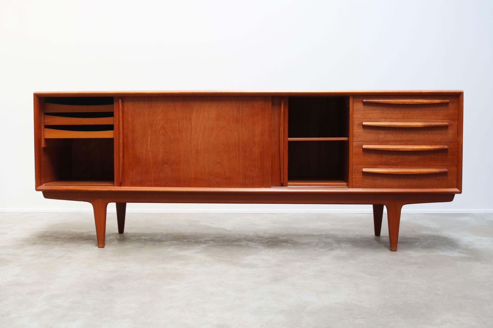 Deens Design Dressoir Van Bernhard Pedersen In Teakhout, Ca. 1950 – Bruin/Beige photo 2724.0