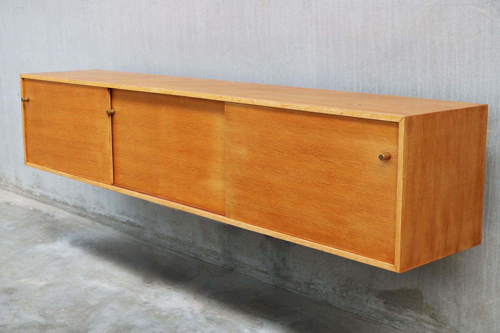 Zwevend Dressoir 'Abstracta' Van Jos De Mey Voor Van Den Berghe Pauvers, Eiken, 1960 photo for sale