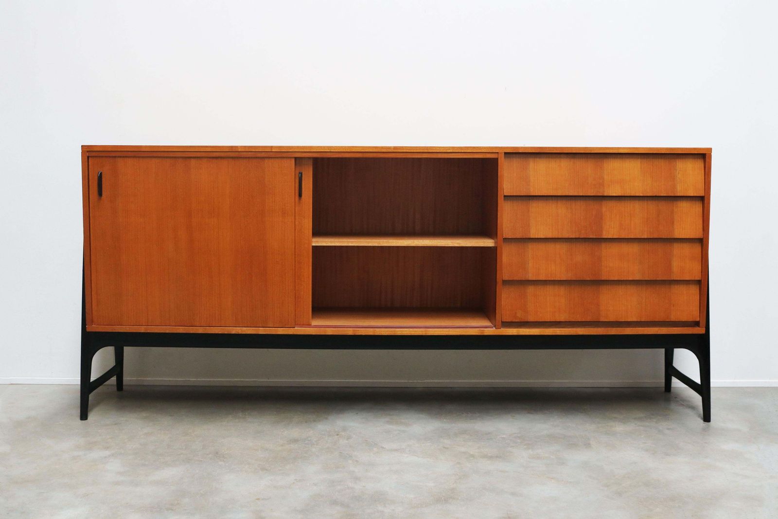 Rare Mid Century Design Alfred Hendrickx Model: 3030 Sideboard Belgium 1959 photo 6698.0