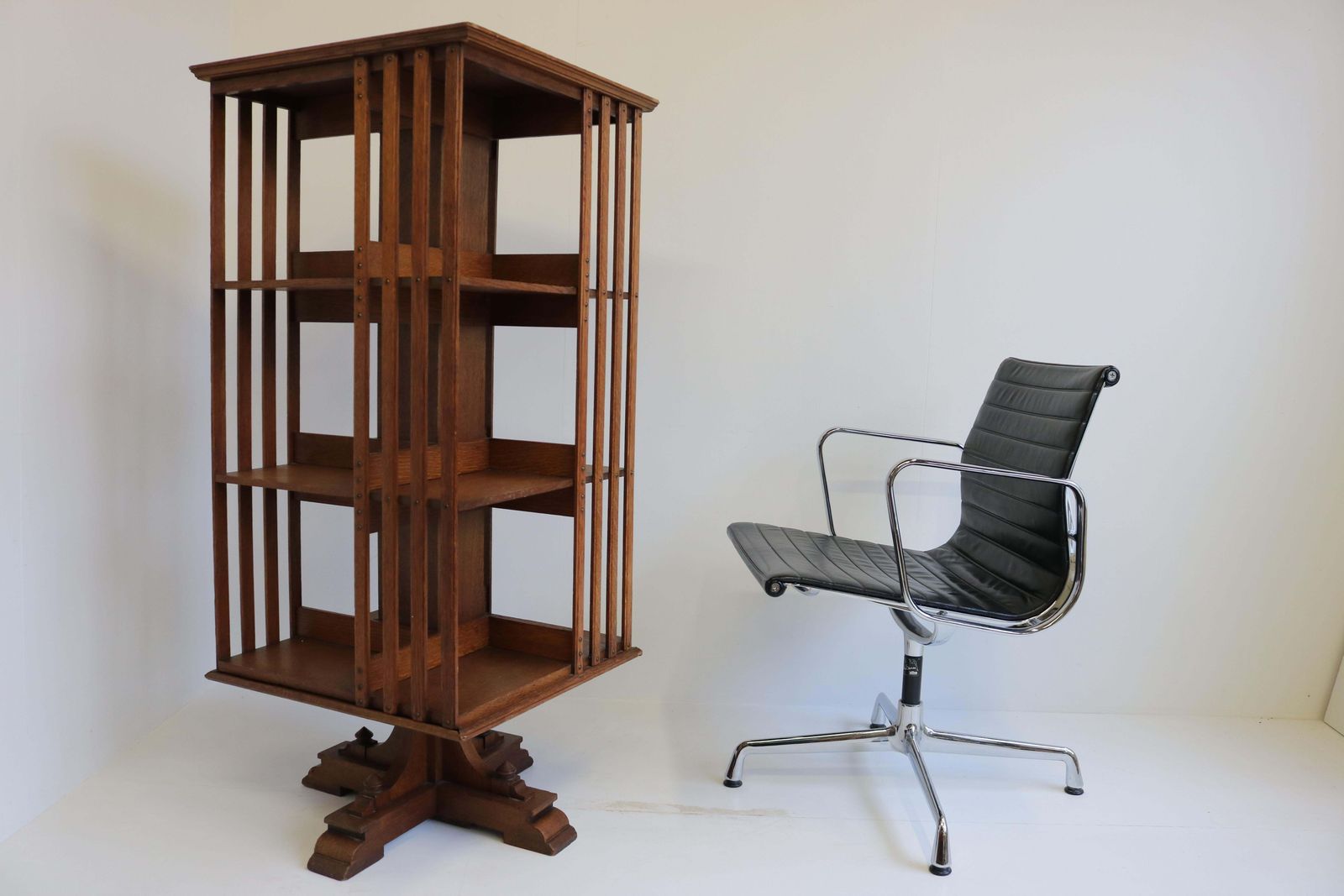 photo for sale Zeldzame Grote Antieke Franse Art Deco Draaibare Boekenkast – Eiken – Studeerkamer/Bibliotheek/Kantoor