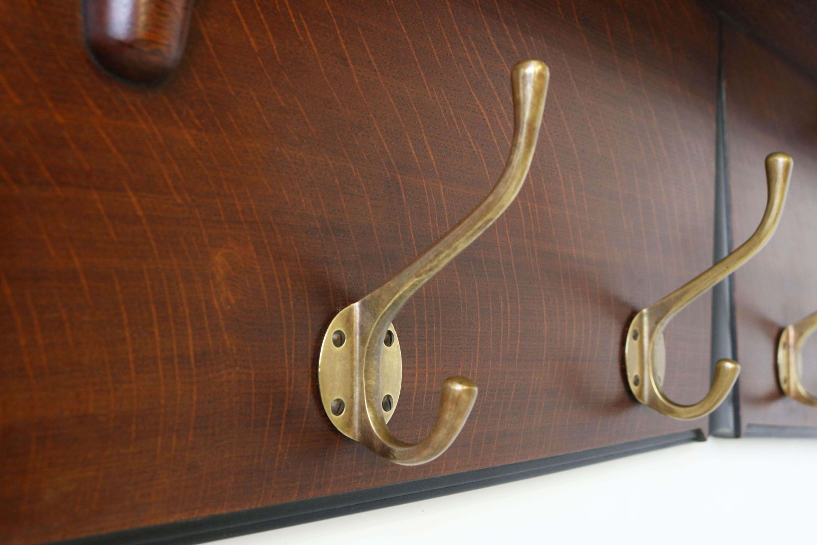 photo furniture Dutch Design Art Deco Amsterdam School Kapstok Door Hildo Krop 1920 Hoedenrek