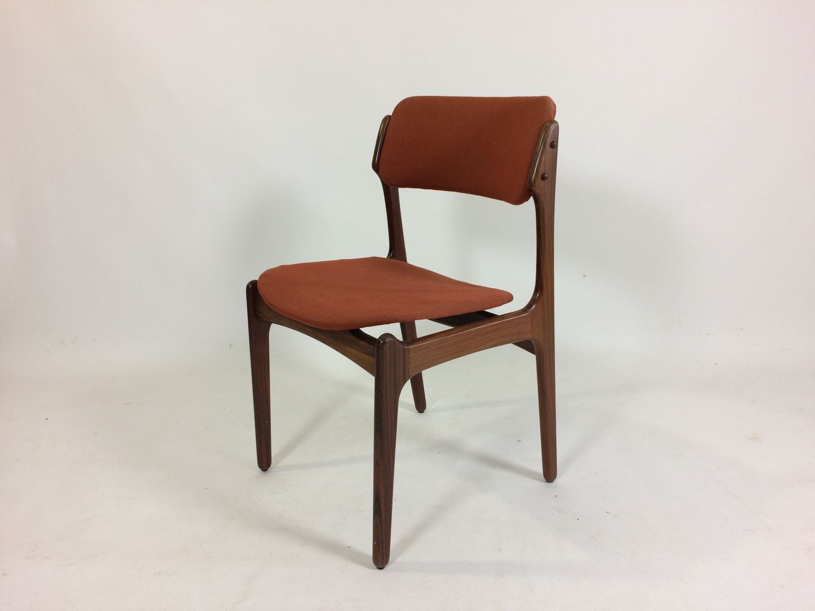1960s Erik Buch Set Of 12 Rosewood Dining Chairs By Oddense Maskinsnedkeri photo for sale