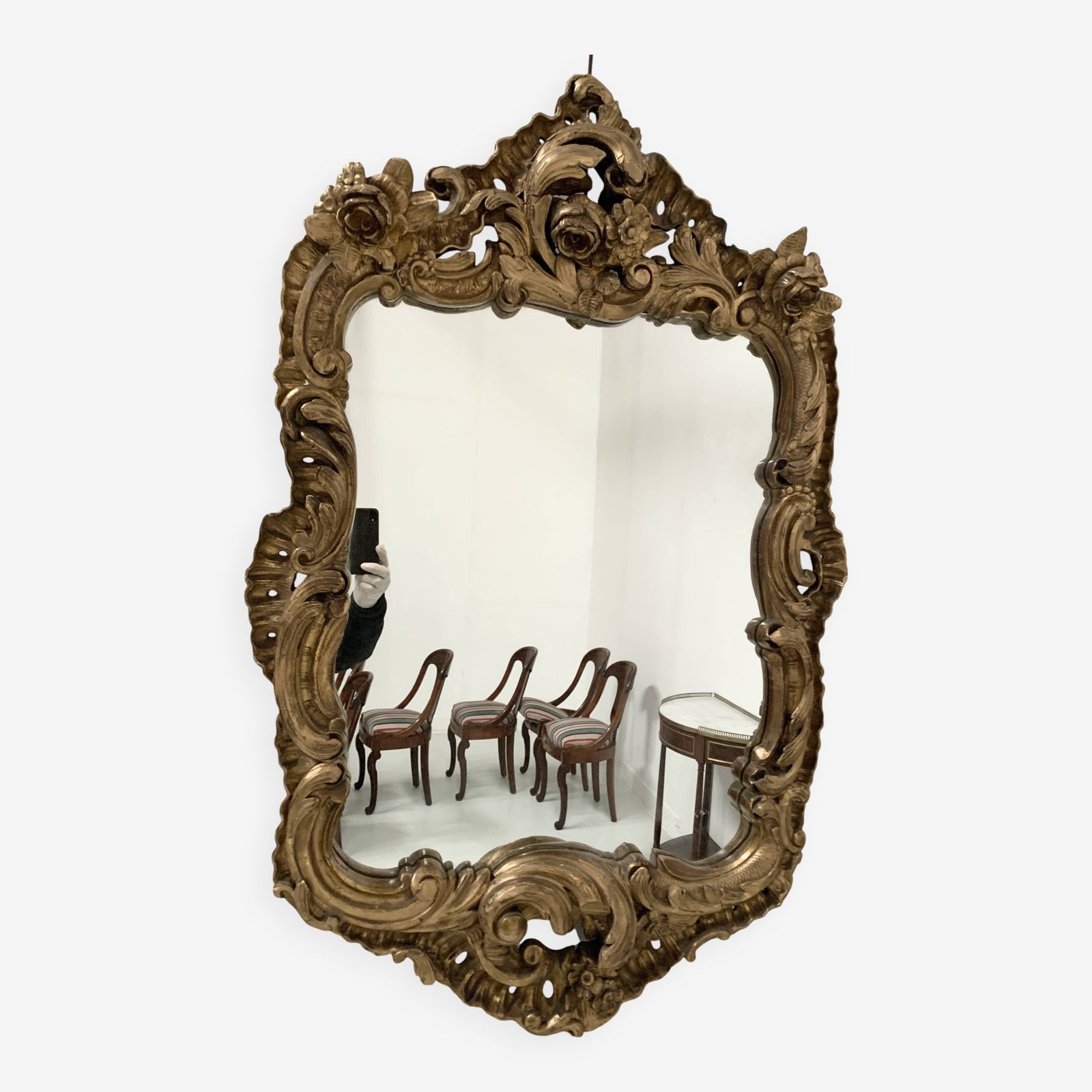 photo vintage Louis XV Mirror In Carved Gilded Wood, Late 18th Century