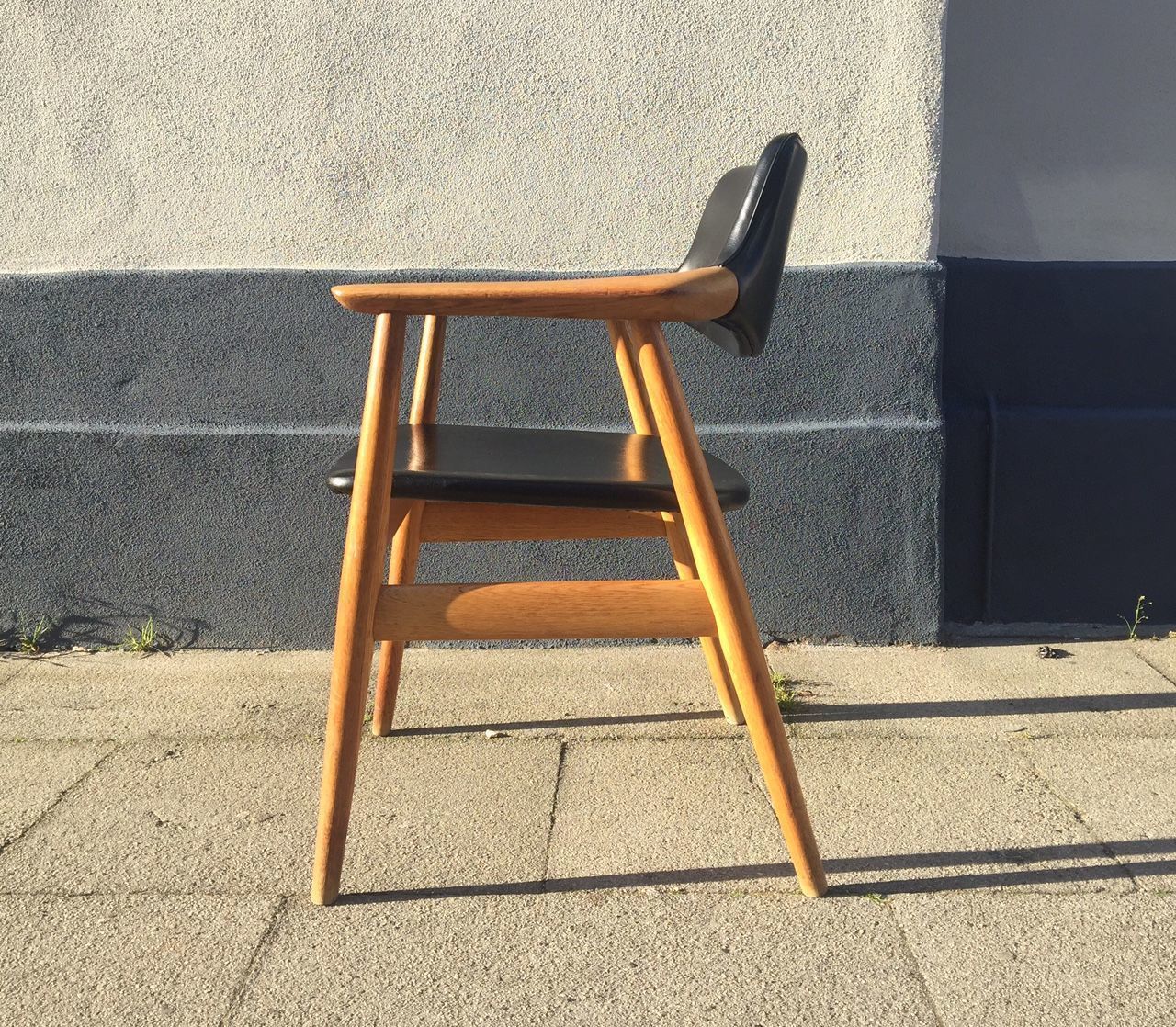 Oak Armchair By Erik Kirkegaard For Høng Stolefabrik, 1960s photo Furniture