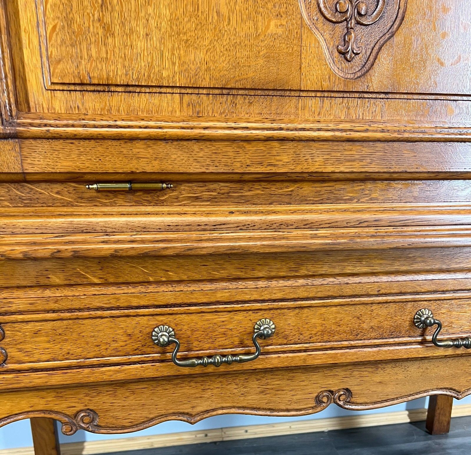 French Style Oak Cabinet Cupboard Storage Drawers Carved Armoire Lot 3757 photo buy