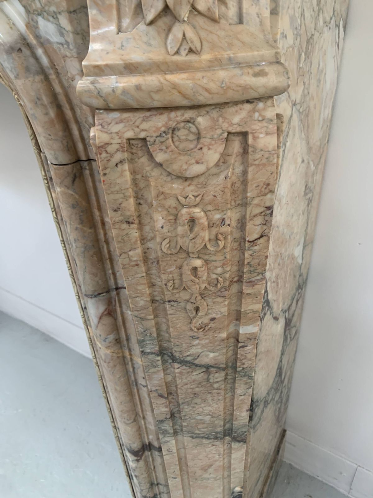 Louis XV Style Fireplace In Red Breche Marble, 19th Century photo 5578.88