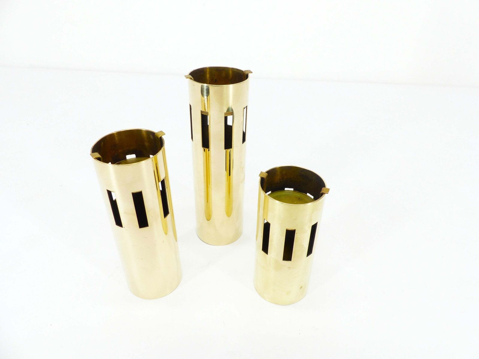 Set Of 3 Modernist Brass Tealight Holders, Design Kullamässing, Sweden, 1960 1970
