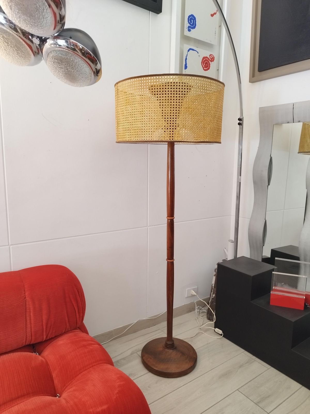 Wood Floor Lamp With Vienna Straw Lampshade, Italy 1950s photo Lighting