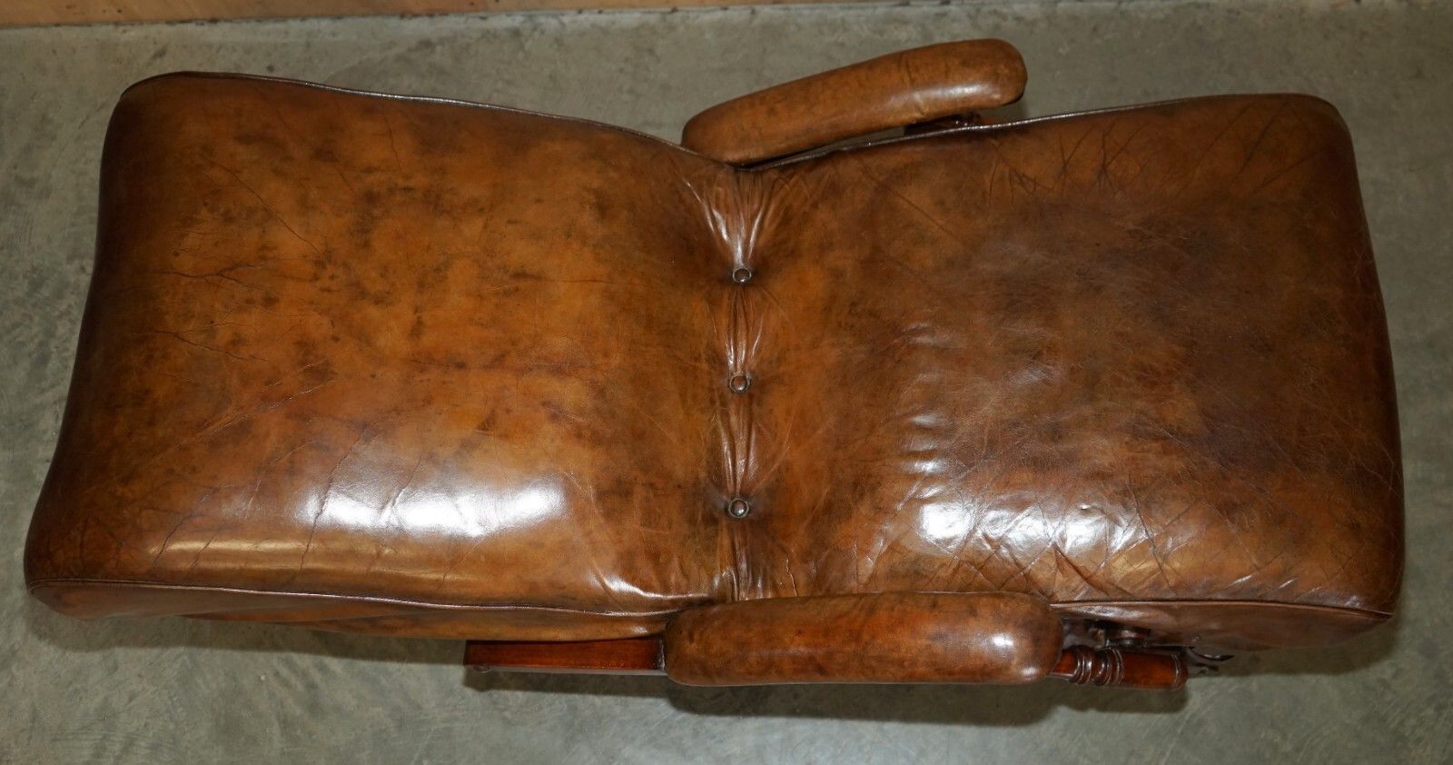 photo vintage Fully Adjustable Restored Antique Victorian Brown Leather Metamorphic Armchair