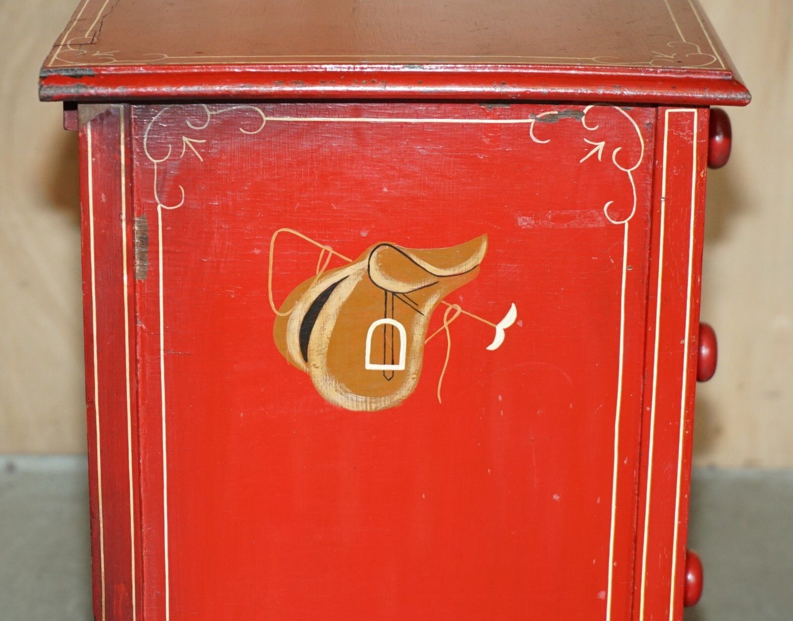photo furniture Equestrian Antique Victorian Pine Hand Painted Horse & Jockey Chest Of Drawers