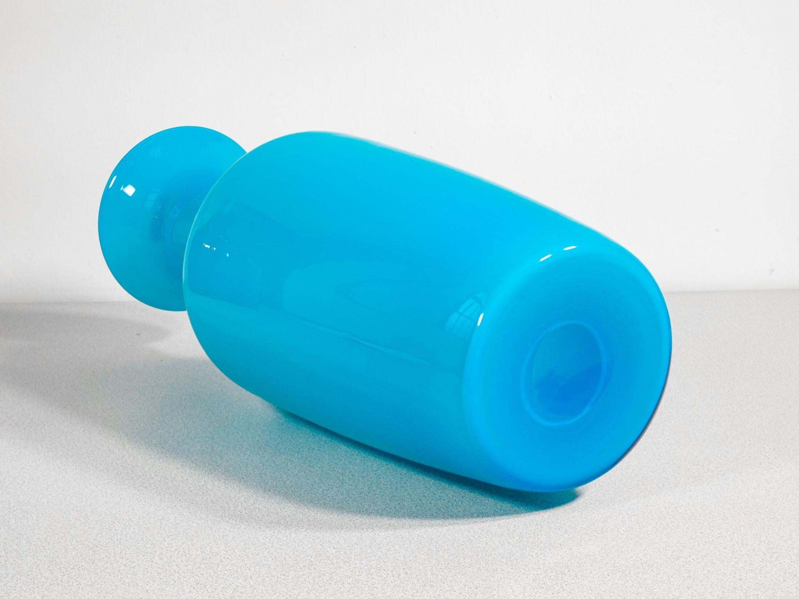 Incamiciato Blue Blown Glass Vase, Design Carlo Scarpa For Venini. 1994 photo vintage