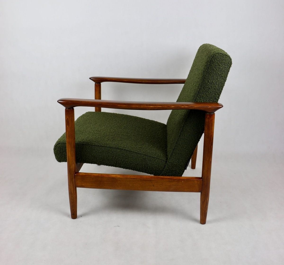 Gfm 142 Armchair, Designed By Edmund Homa From The 70s, Olive Green Boucle   2 Pieces Available photo vinterior