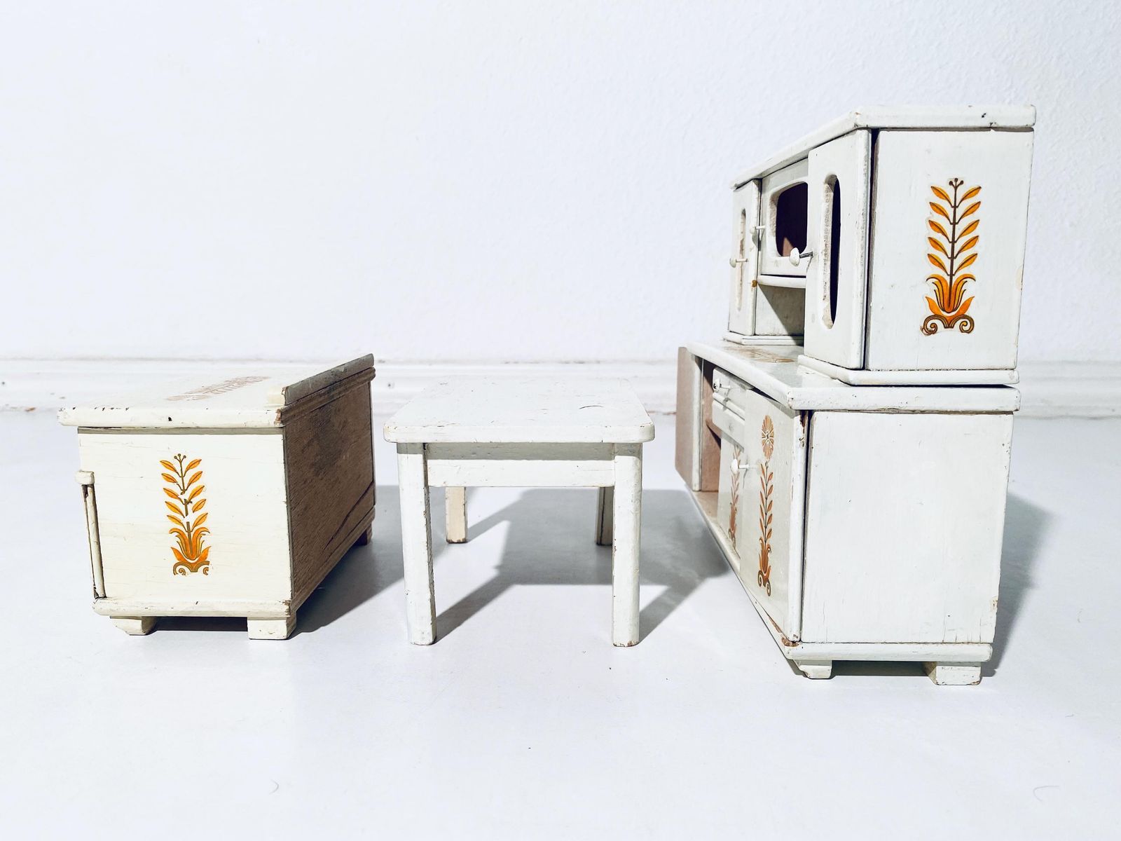 photo furniture Vintage Wooden Doll Furniture Cupboard Table / 1930s 1940s Dollhouse Kitchen