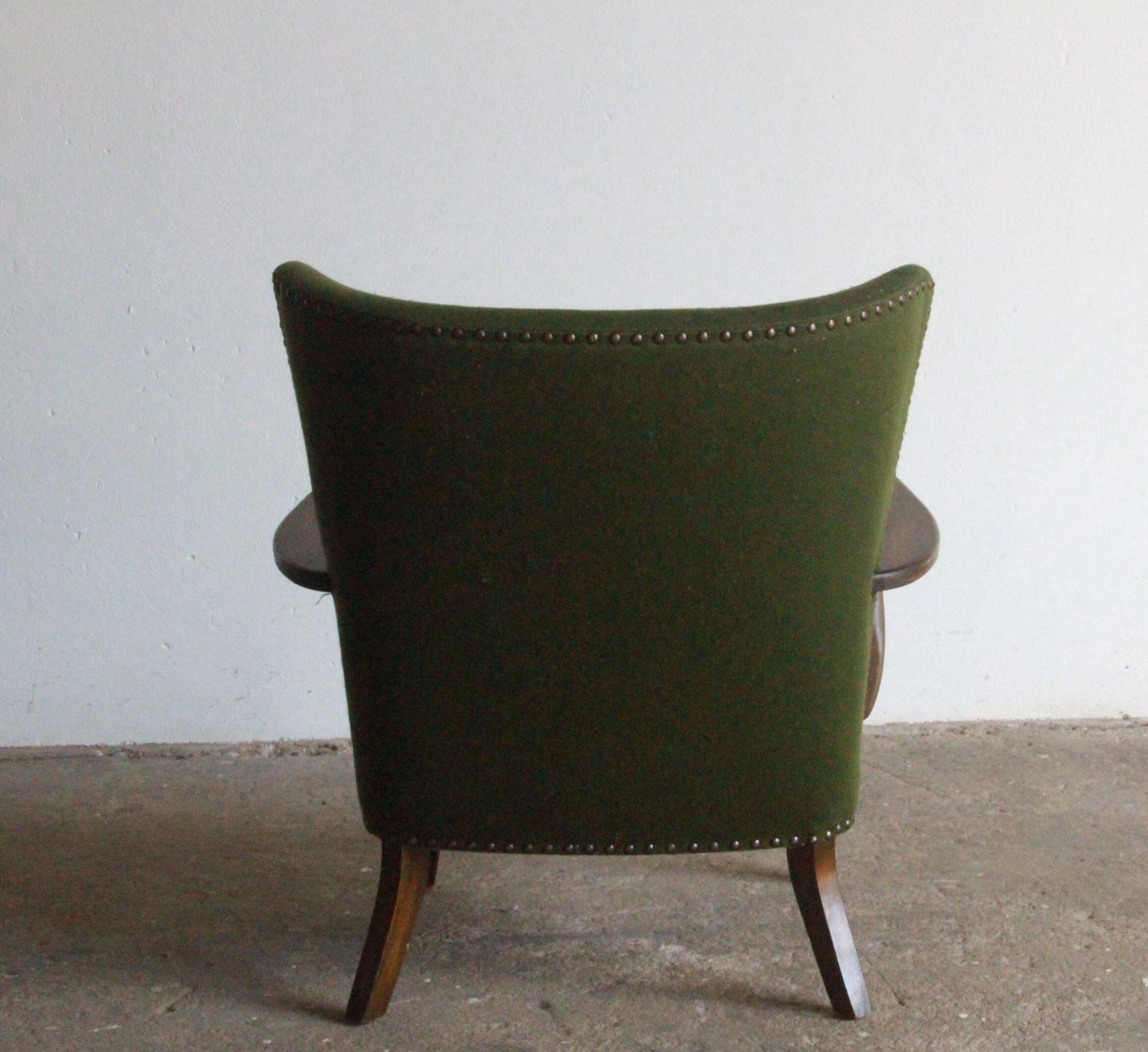 photo furniture Mid Century Lounge Chair In Dark Stained Oak In The Style Of Of Viggo Boesen, 19