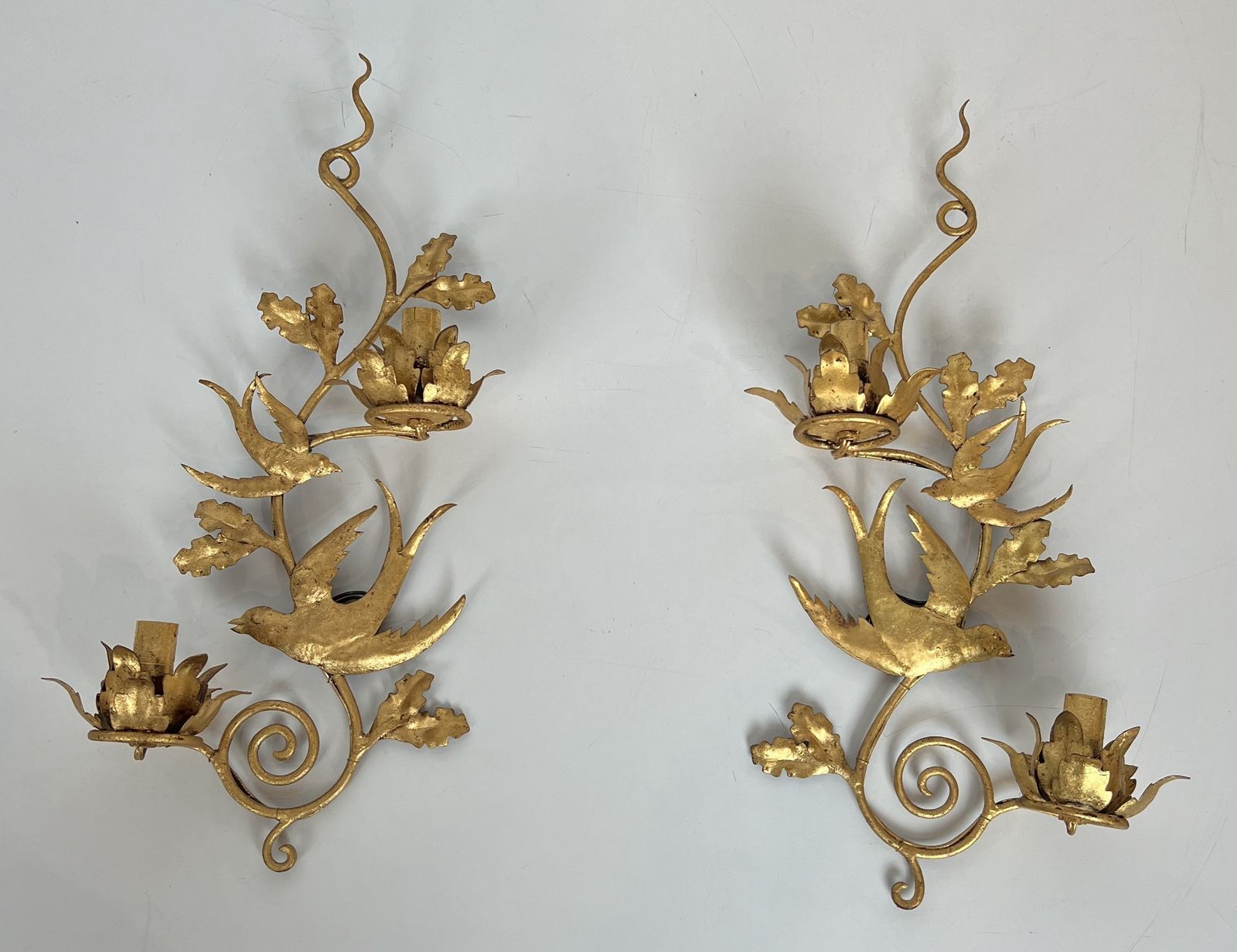 1950.0 Pair Of Bird Wall Lights In Gilded Metal In The Style Of Maison Baguès photo