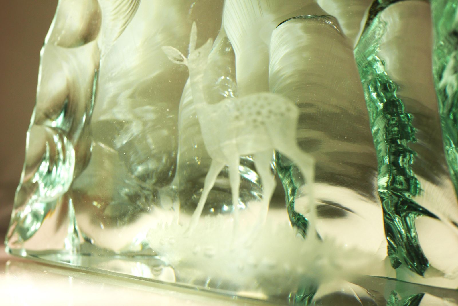 Crystal Glass Paper Weight Made And Signed By Vicke Lindstrand For Kosta Sweden photo vinterior