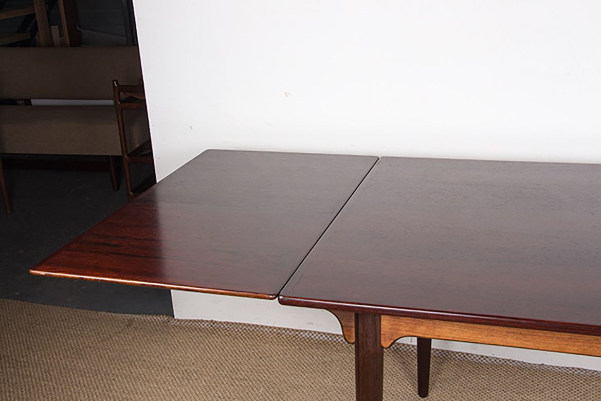 photo buy Grande table à manger danoise extensible en palissandre, modèle 54, par Gunni Omann pour Omann's Jun, 1960.