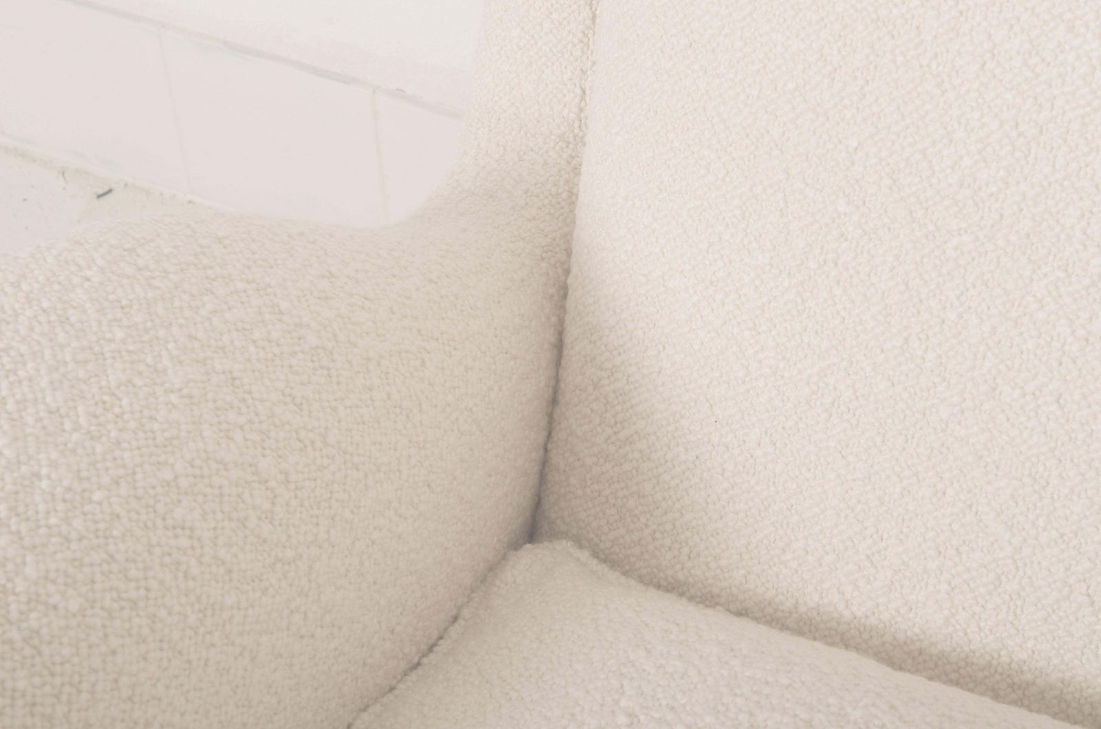photo vinterior Lounge Or Wingback Chairs In Cream Bouclé By Melchiorre Bega