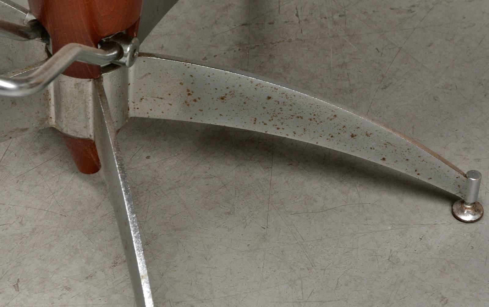 Midcentury Barber, Styling Chair photo 518.0