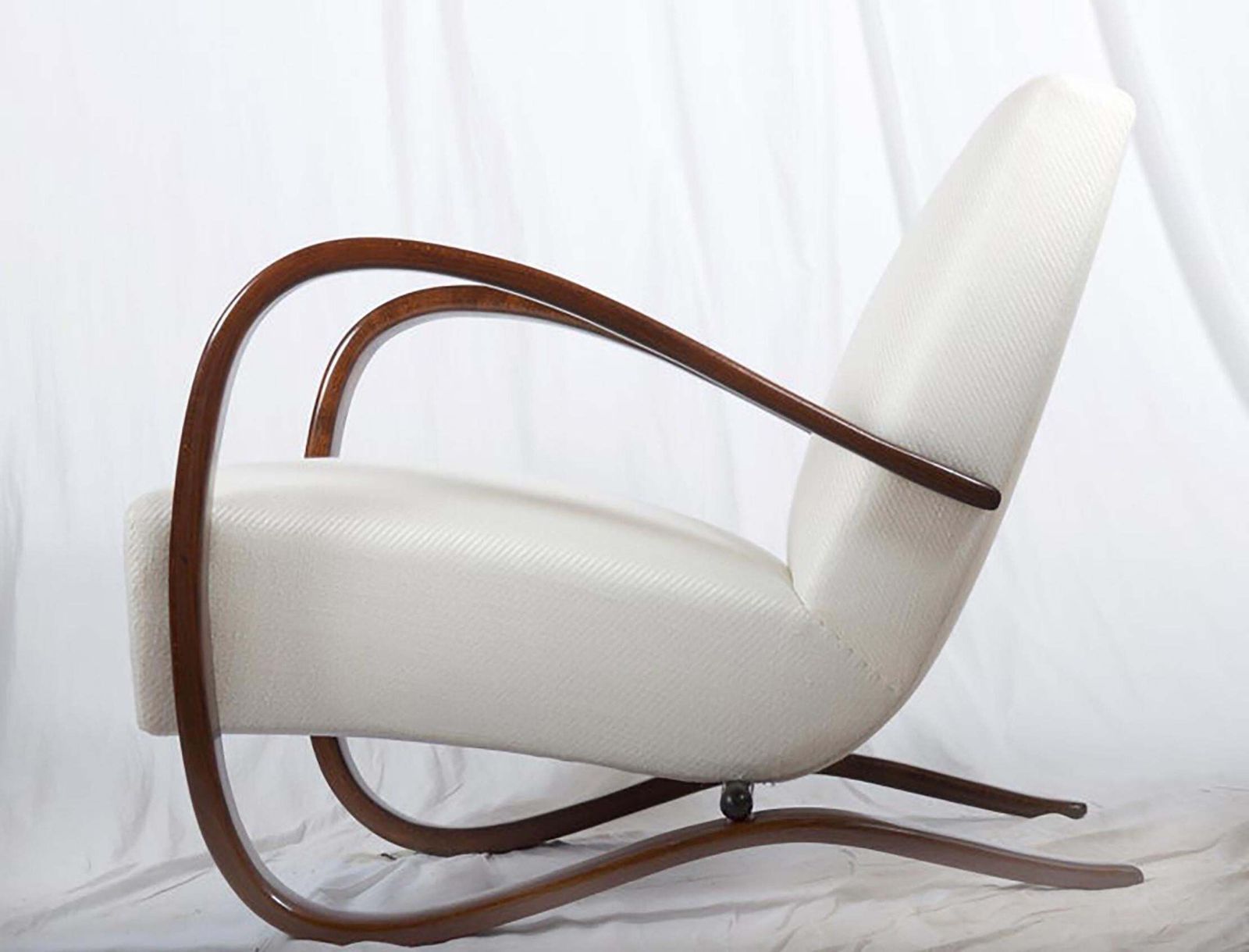 Art Deco Thonet H269 Armchair By Jindřich Halabala photo for sale