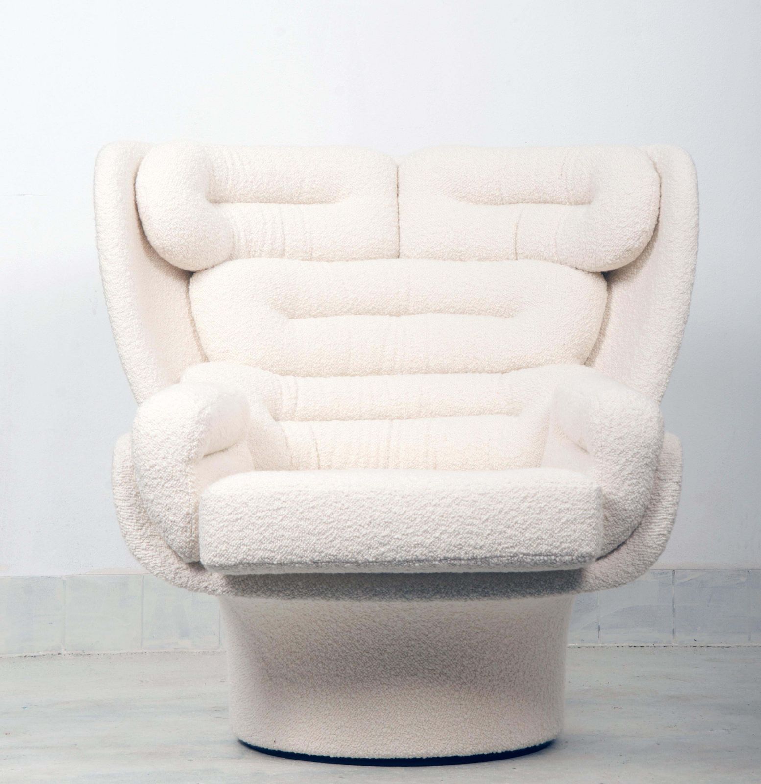 14601.0 Joe Colombo Swivel "Elda" Italian Lounge Chair photo