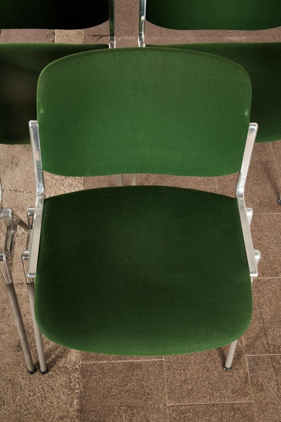 photo vinterior Green Stackable Chairs By Giancarlo Piretti For Castelli
